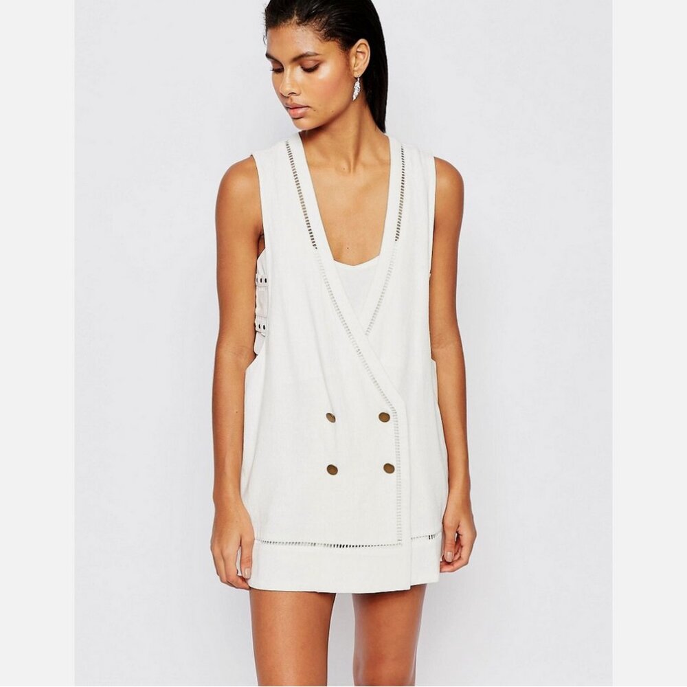 Moon River Studded Sleeveless Linen Jacket Vest